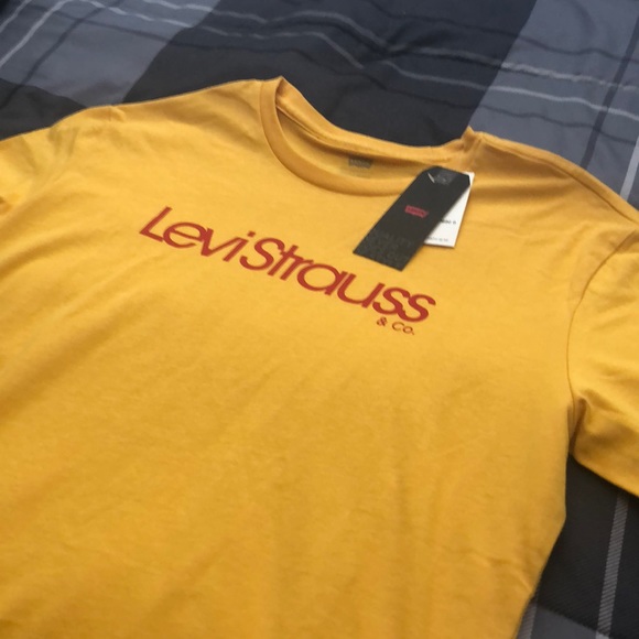 Levi’s Strauss T-shirt 
New With Tag 
Size: Medium - Picture 2 of 4